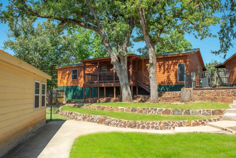 Boo Boo™ Bunkhouse-1